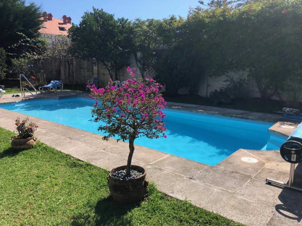Chalet Al Lado De La Playa Con Piscina Privada, Jardin Y Barbacoa, Fronton, 6 Habitaciones Laredo Extérieur photo
